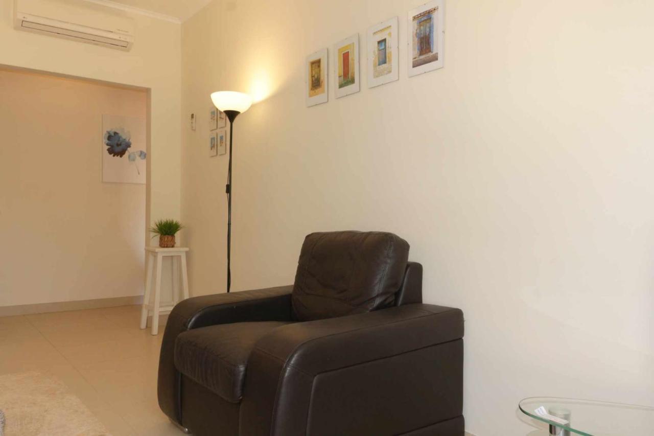 Apartamento Maresia T2 Penthouse By Your Home Algarve 卡巴纳斯·德·塔维拉 外观 照片