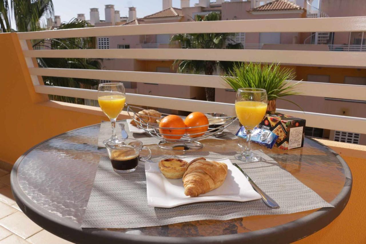Apartamento Maresia T2 Penthouse By Your Home Algarve 卡巴纳斯·德·塔维拉 外观 照片