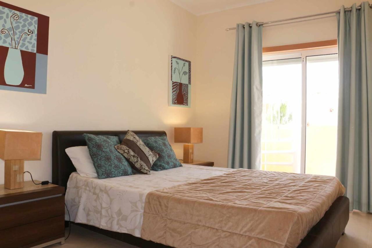 Apartamento Maresia T2 Penthouse By Your Home Algarve 卡巴纳斯·德·塔维拉 外观 照片